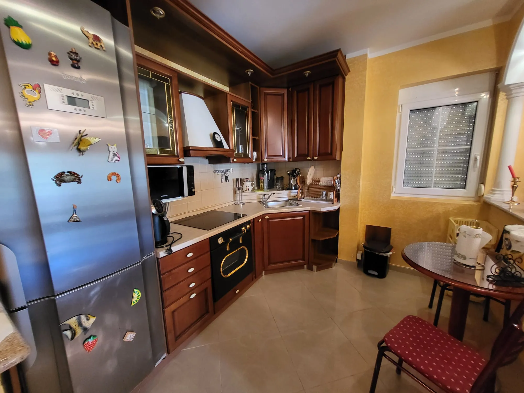 Three bedroom apartment in Rafailovici